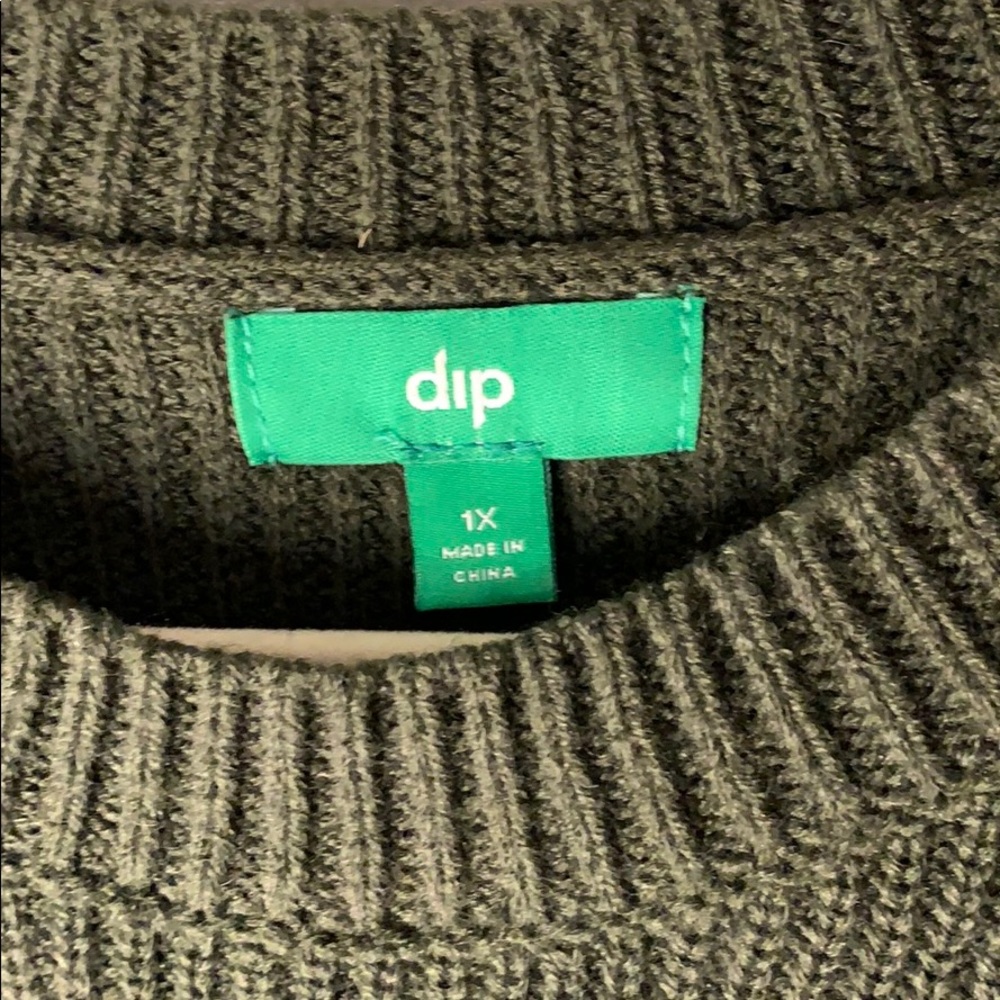 Oversized Sweater - Picture 2 of 3